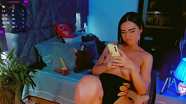 hot_luckyangel01 on Stripchat