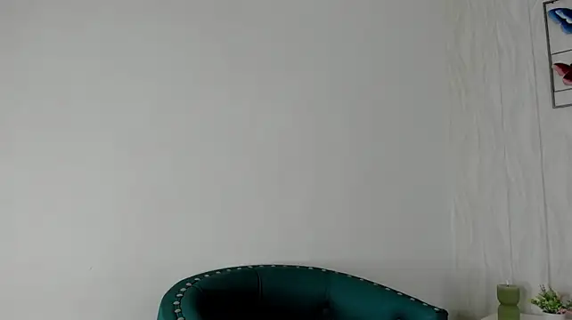 madeleyne_martinez live cam on StripChat