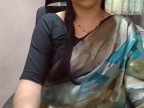 Diya_7 live cam preview