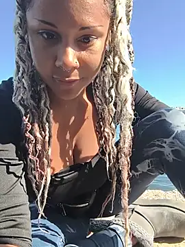 HaileyDiana webcam