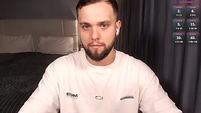 ChillyXO live cam preview