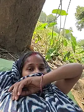 Nayra_Hearts live cam preview