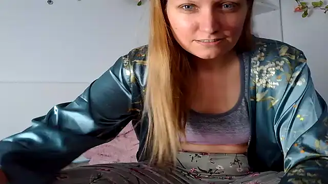Candy_Cougar live cam preview