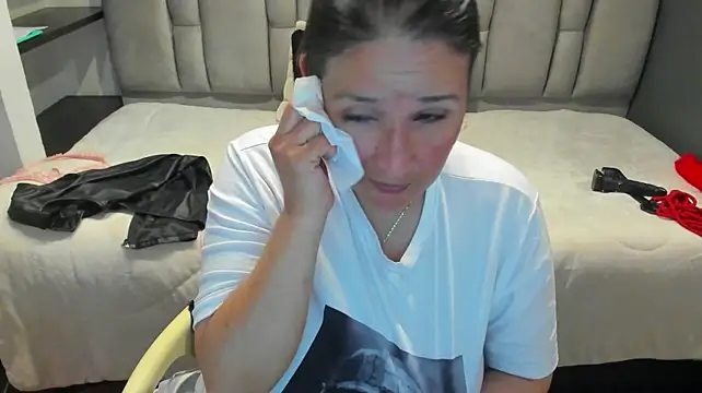 Barbara_fox__ live cam preview