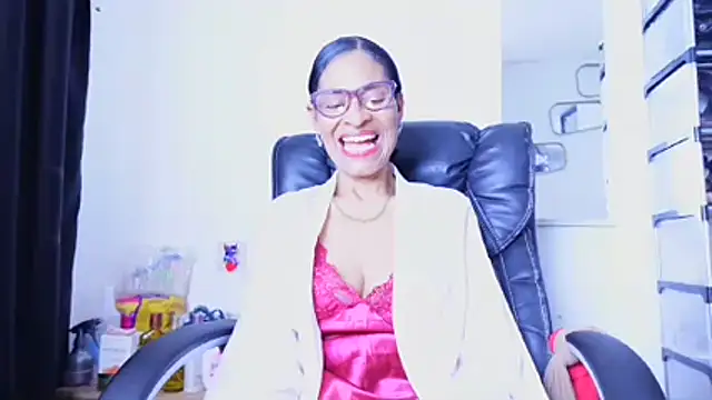 Aries_Mature live cam preview