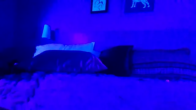 Mic_Oxinner live cam preview