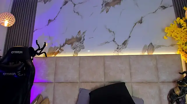 KatheMiler live cam preview