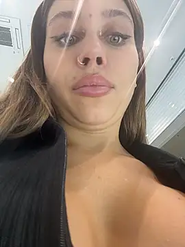 Jucie_Boom webcam