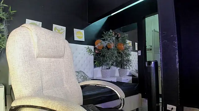 Sara_Tukson live cam preview