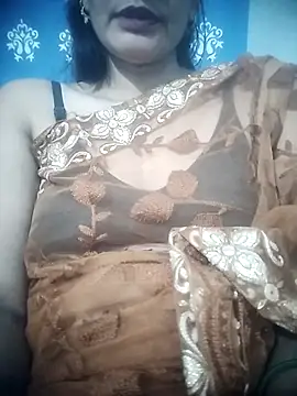 hott_sweety live cam on StripChat