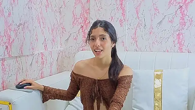 Korina_Nami
