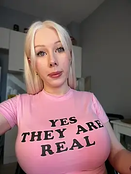 LaraHollywood