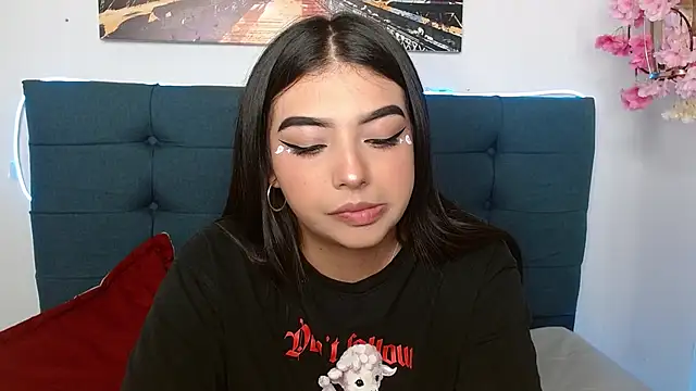 eva_six live cam preview