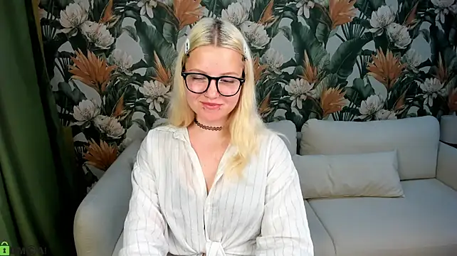 Velvet-Lun live cam on StripChat