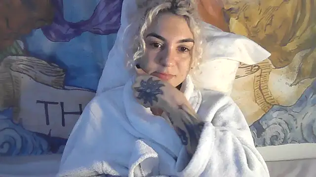 Apofenia live cam preview