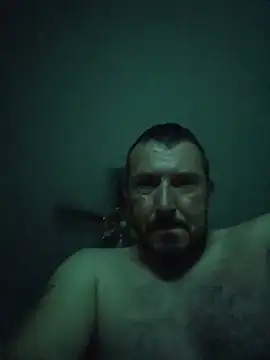 UncutHammer69 live cam on StripChat