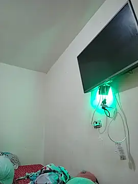 pretty_ariiel live cam preview