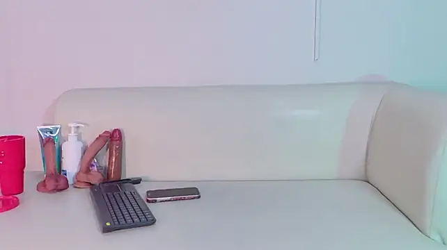 Zoe_444 live cam preview