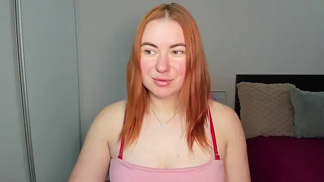 LAYLAxSTAR live cam preview