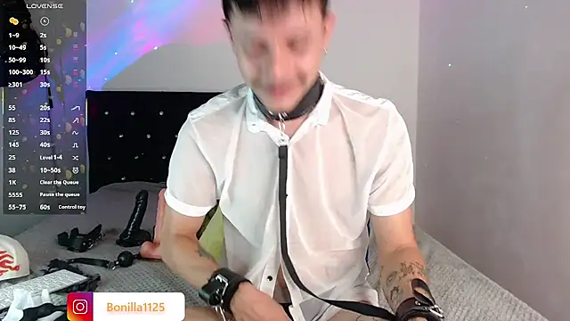 PaleVibes live cam on StripChat