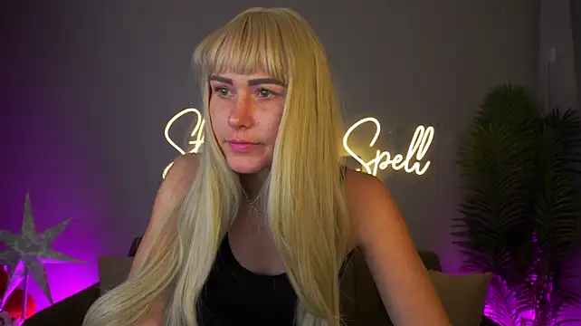 ShellyAira live cam on StripChat