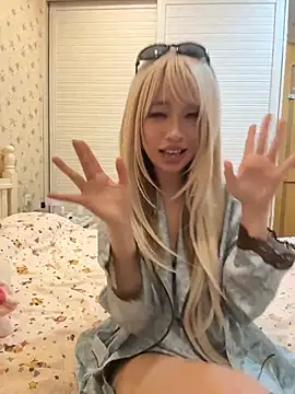 xiaozz-001 live cam on StripChat