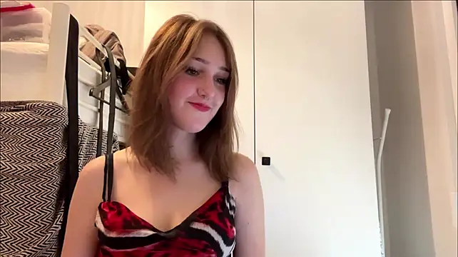 sereneglowz live cam preview