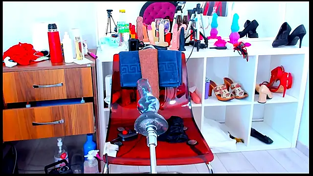 KarlaHartley live cam on StripChat