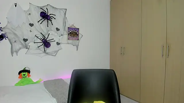 mia_star_2