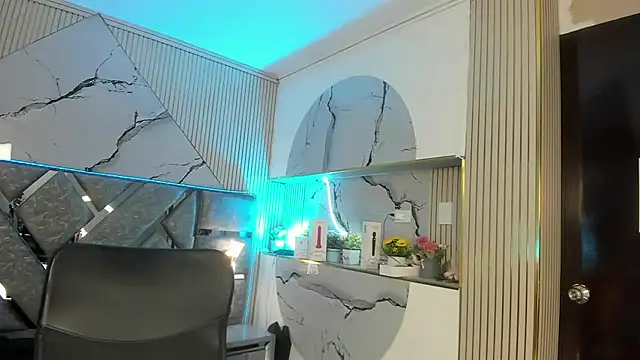 Yaluz_Naugthy live cam preview
