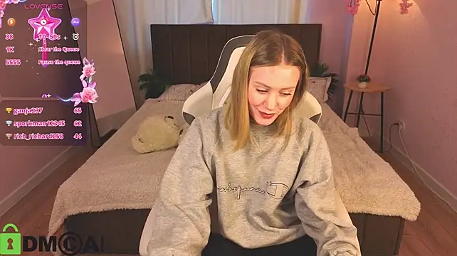 EvaHamilton live cam preview