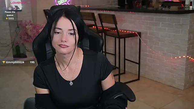 kissiikate live cam preview