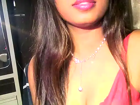Hot_Myra
