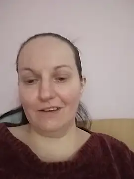 BustyLadyAlma live cam preview