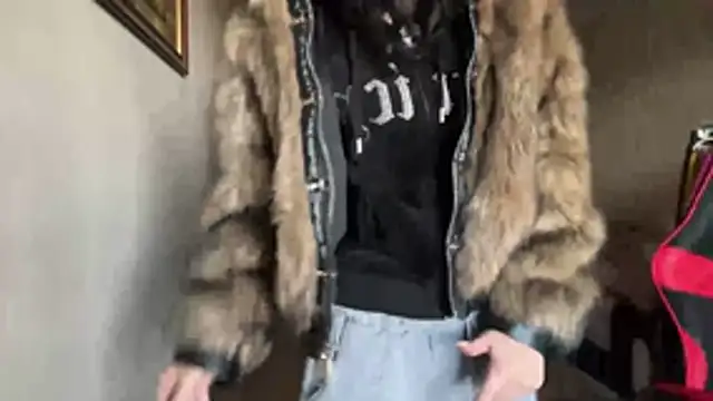 DavidaStorino white webcam model