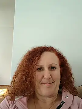 KarinaFlower99 white brunette cam girl
