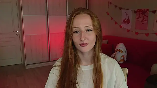 Sophie_Ruby white cam preview