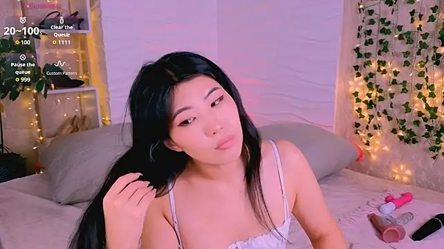 Wendy__Hills live cam preview