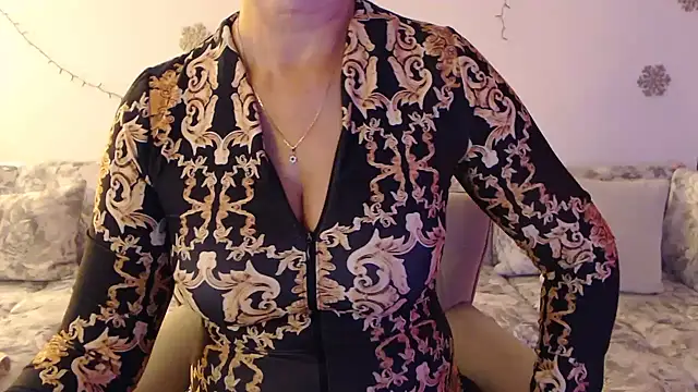 YourfantasyGiuly live sex cam