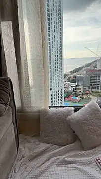 LeraFox live cam preview