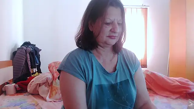 ExtasyMature live cam preview