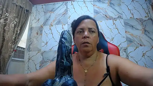 alina_maturehot