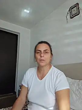 IsabelleCraft live cam preview