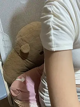 Mina048 live cam preview
