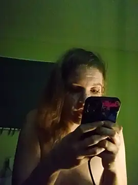 Freakydeafgirl live cam preview