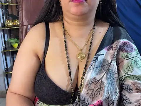 Curvy_Vincy4 live cam preview