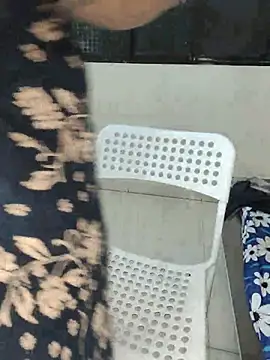 Minakshi_patil live cam preview