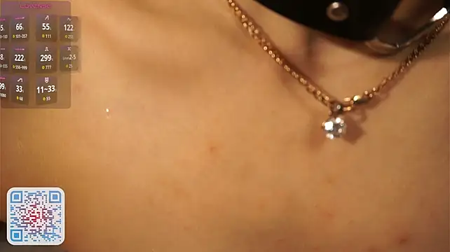 PearleKalmen live sex cam
