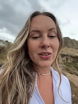 Mona_Plus