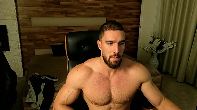 IvanHydee live sex cam